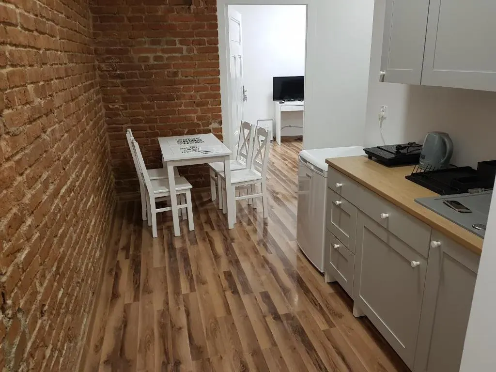 Apartament nr 15 - 2 pokoje z 2 łazienkami Centrum Parking gratis!, photo 1 of 10