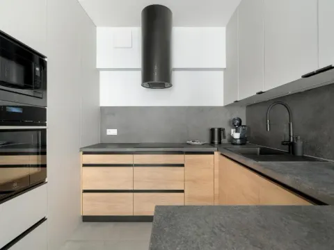 Nowoczesny Apartament z Parkingiem w sasiedztwie Starego ZOO by Noclegi Renters, photo 3 of 10