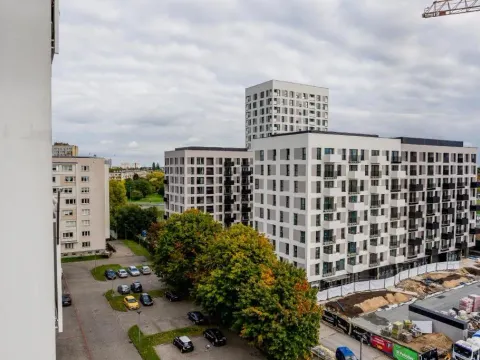 Piątkowska Comfort Apartment by BookingHost, photo 6 of 10