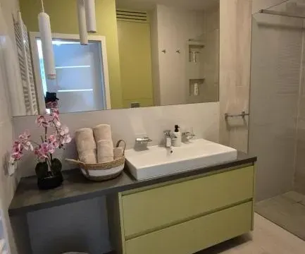 Boznicza Old Town LUX Apartment, self check-in 24h, free parking, photo 8 of 10