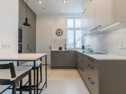 Kochanowskiego Luxury Apartment by BookingHost, photo 9 of 10
