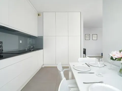 Stylish Apartment for 4 People with Parking in Poznań by Noclegi Renters, photo 10 of 10